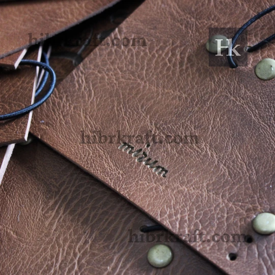 Agenda kulit bermotif