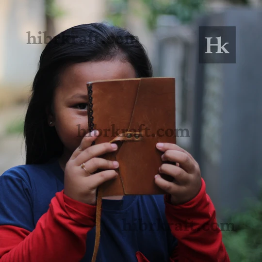 Agenda Kulit Souvenir Perusahaan 1