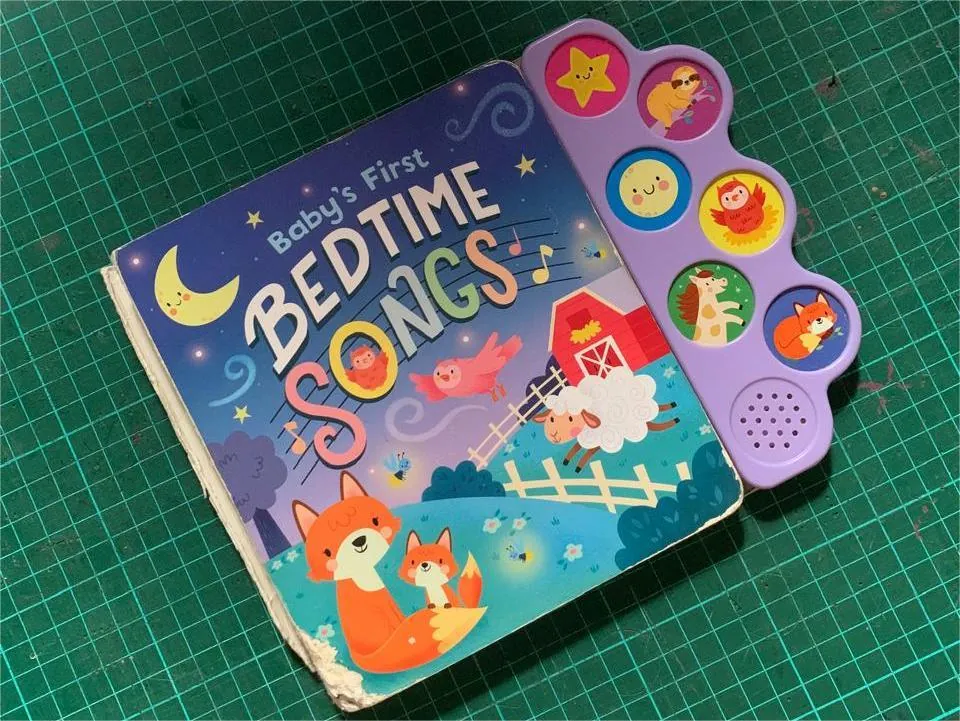 Buku Anak Bedtime Songs Rusak Diperbaiki