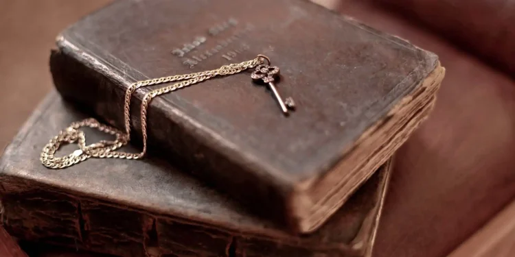 Perbedaan Antara Restorasi dan Reparasi Buku