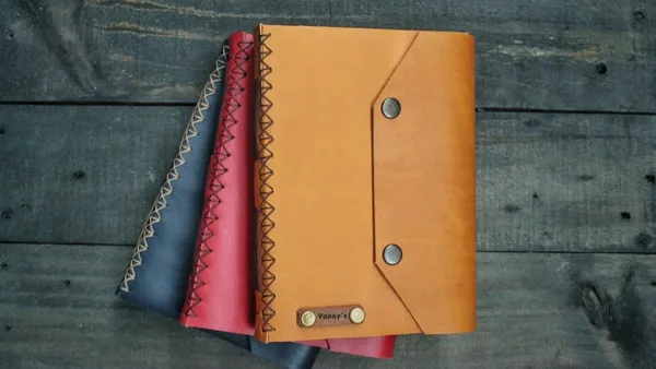 Personalized Leather Notebook/Buku Catatan Kulit yang Dipersonalisasi