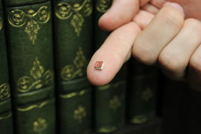 Microminiature Book/Buku Mikrominiatur
