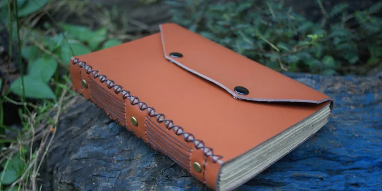 Jurnal Kulit “Baklava” Hibrkraft: Kisah Unik & Keindahan Crazy Horse Leather