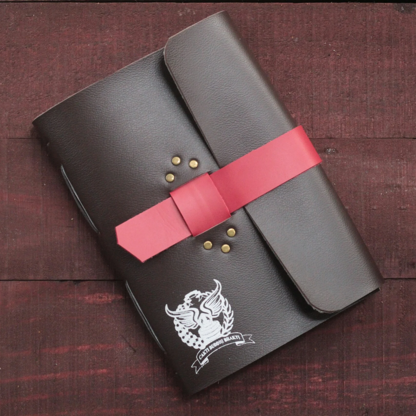 agenda kantor dan merchandise promosi eksklusif hibrkraft