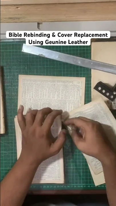 Reparasi Alkitab: jilid ulang dan ganti sampul