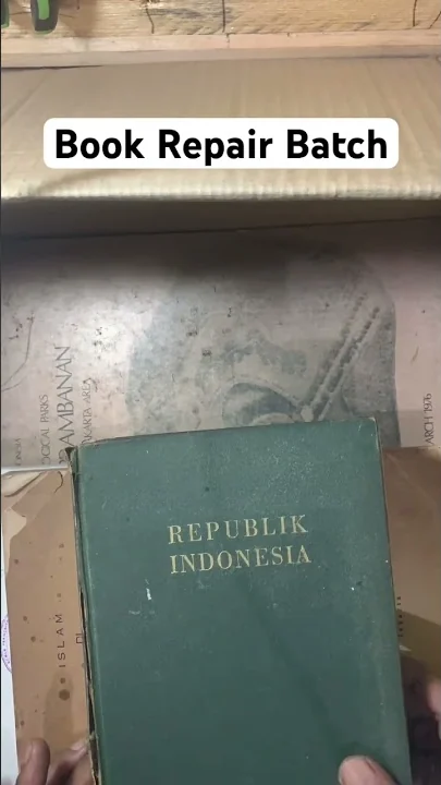 Pemeriksaan batch koleksi perpustakaan